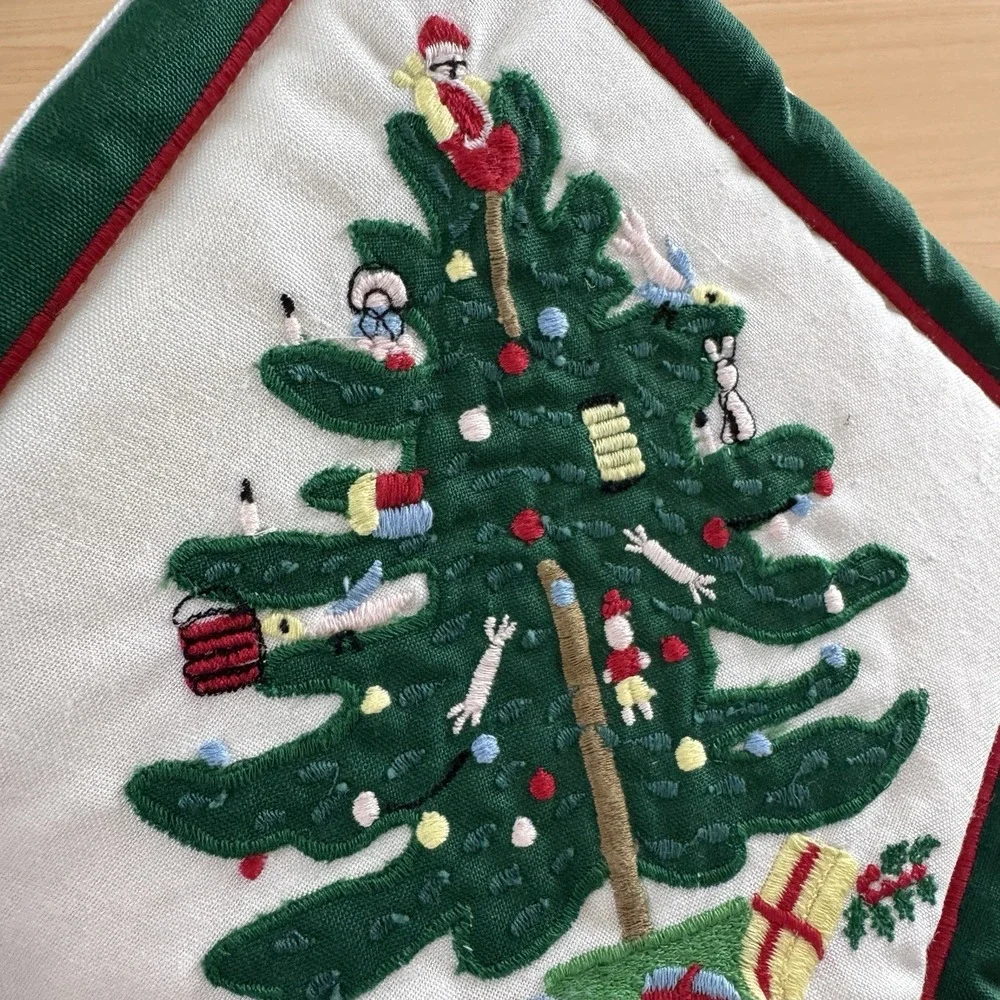 Vtg Linen‎ Embroidered Potholders Christmas Tree Cottagecore Traditional 80s Nos